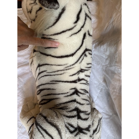 Large Jumbo Lifesize Realistic Siberian White Tiger Stuffed Animal Plush 43" - Picture 5 of 12